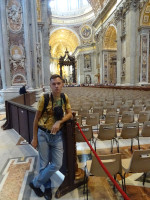 Я внутри главного католического храма планеты – собора святого Петра (Basilica Sancti Petri), вид с перспективой.