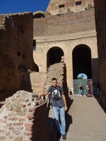 Я внутри Колизея (Colosseus), вид 3 из 12.