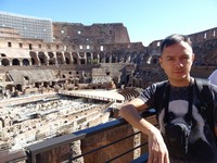 Я внутри Колизея (Colosseus), вид 11 из 12.