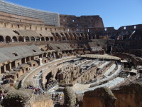 Ещё о состоянии (сохранности, восстановлении) Колизея (Colosseus) внутри. Напомню, что построен он в 72 – 80 годах нашей эры.