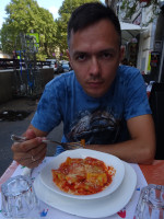 Равиоли (ravioli) – одно из тех итальянских блюд, которое обязательно нужно попробовать, если вы (я) в Италии.