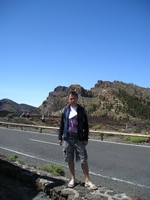 Национальный парк Тейде (Parque nacional del Teide). Когда ты выше облаков на «острове вечной весны» – кофту уже можно расстегнуть, солнцу уже ничто не мешает припекать.