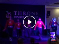 Не очень понятно, как вполне себе греческие (на мой взгляд) танцы вошли в вечернюю развлекательную программу турецкой гостиницы (видеозапись), особенно учитывая давнее противостояние греков и турков на Кипре… 🤔 Могу лишь предположить, что великие османы в своё время не избежали культурного влияния великих греков, на территории Византии которых они сейчас находятся. 😊