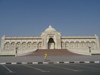 Вот это я понимаю дворец культуры (Cultural Palace)! по-эмиратски!..